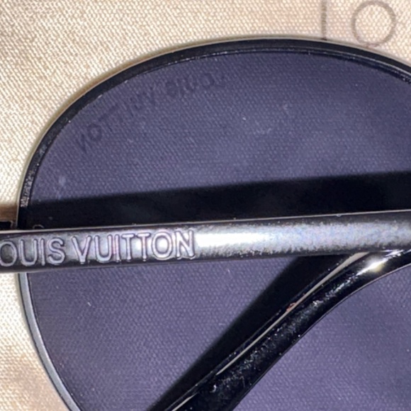 Louis Vuitton Black Round Sunglasses - Picture 6 of 15
